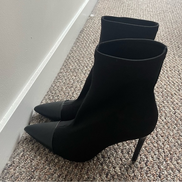 Pointed toe ankle boot - Picture 4 of 6